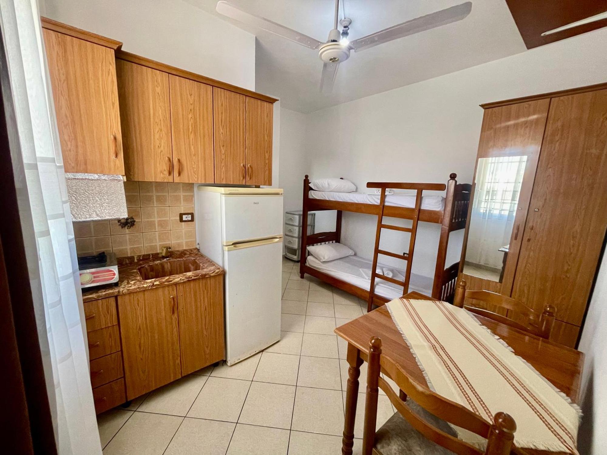 Xhou'S Home Shkodër エクステリア 写真